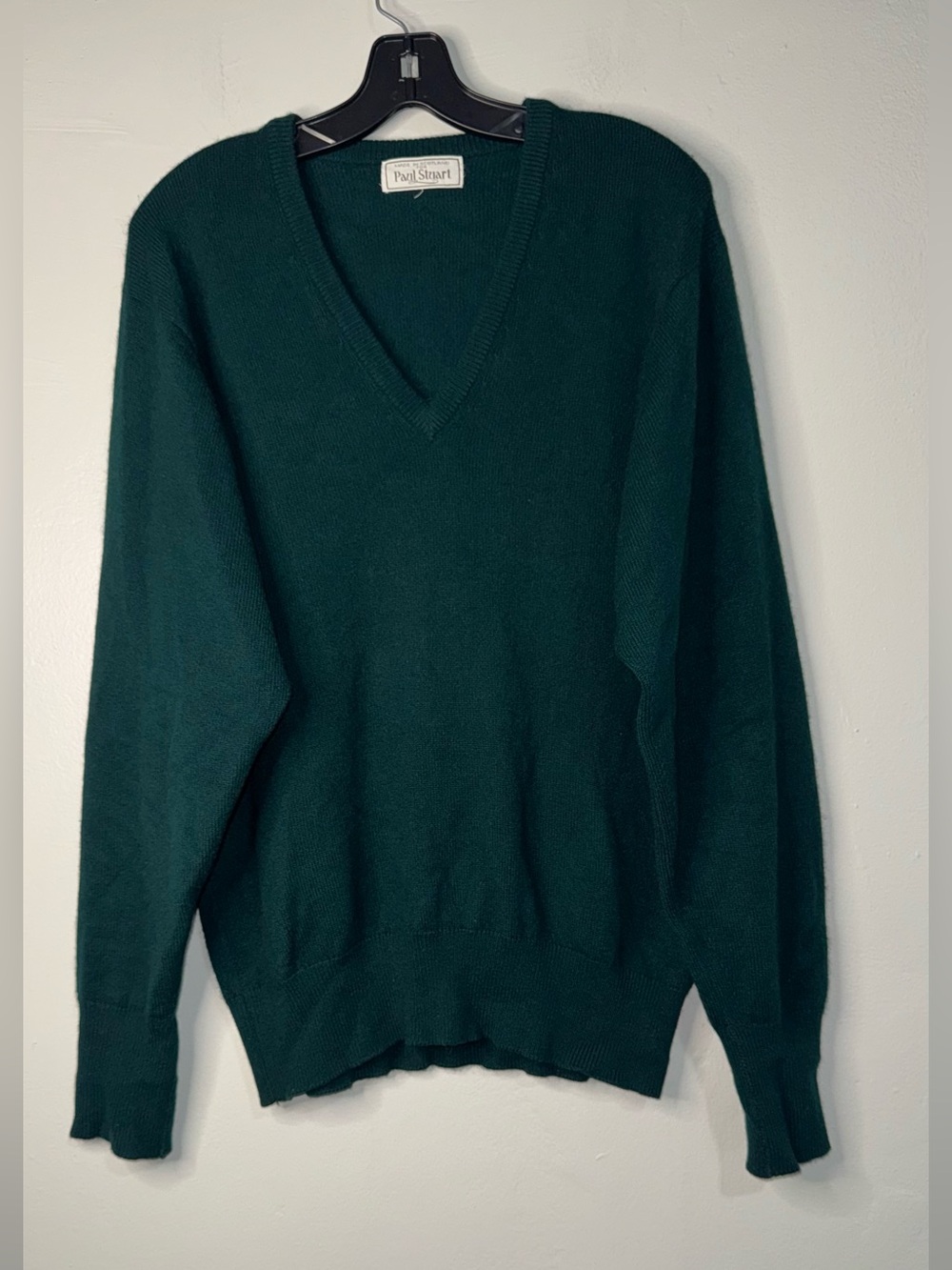 Paul Stuart Made in Scotland Deep Green V-Neck Men's Sweater